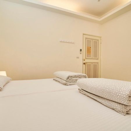 Migratory Birds Hotel Тоучэн Экстерьер фото